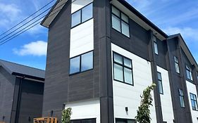 Spacious Inner City Townhouse
